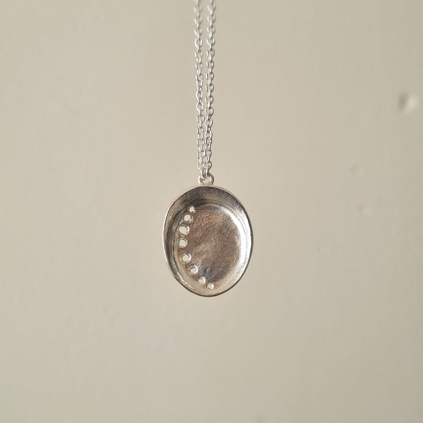 Pāua Tide Necklace - Sterling Silver